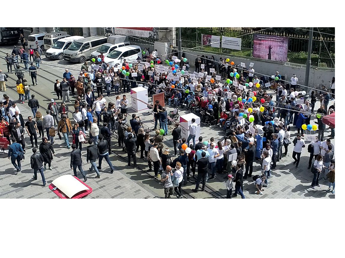 SMA Hastaları 1 Nisan’da İstanbul Taksim’de Buluştu